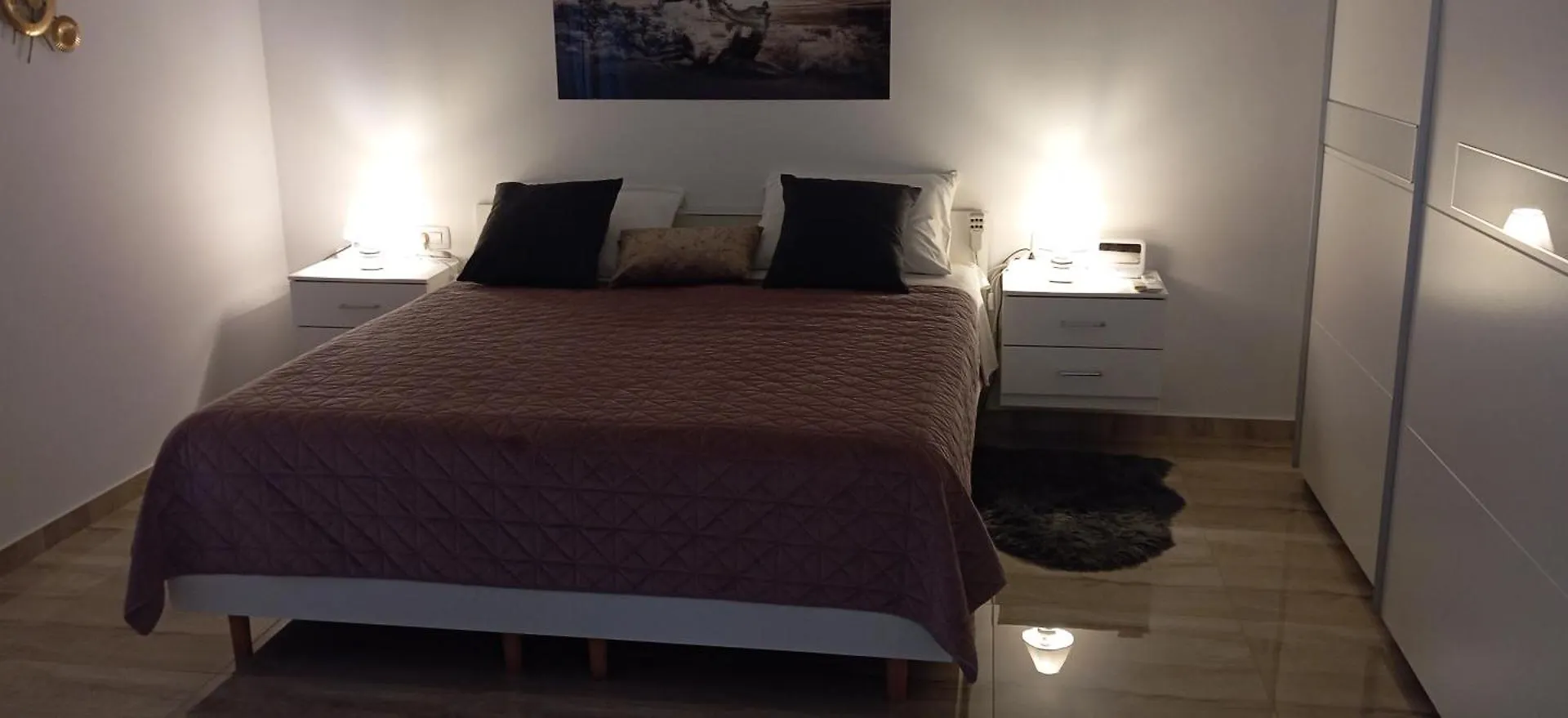 Mia Apartman Pula 0*,